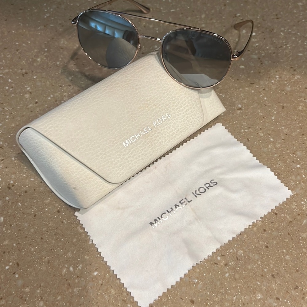 Micheal Kohrs Lon Sunglasses. No Scratches. Excellent Condition. Gray lenses.